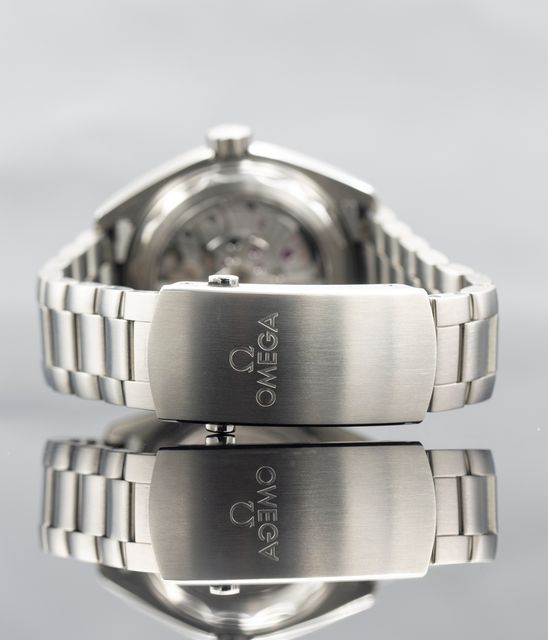 Omega Planet Ocean 215.90.44.21.99.001 Image 3